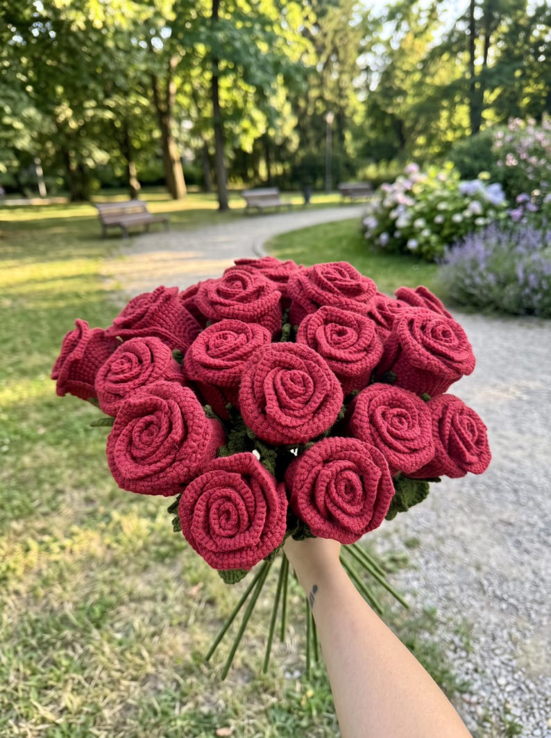 Handmade Crochet Rose Bouquet – Forever Flowers Gift for Her, Birthday, Anniversary & Valentine’s Day